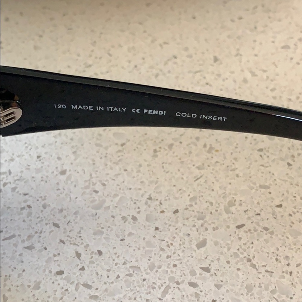 Fendi Sunglasses - Picture 4 of 8